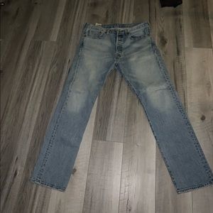 Levis 501 jeans